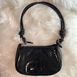 Fashionable Crocodile Pattern Zippered Hobo Bag